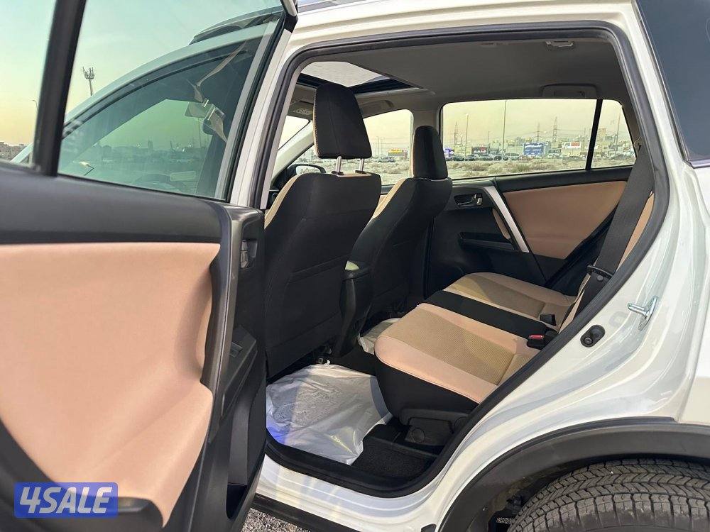 تويوتا راف 4 موديل ٢٠١٧ كامل المواصفات10