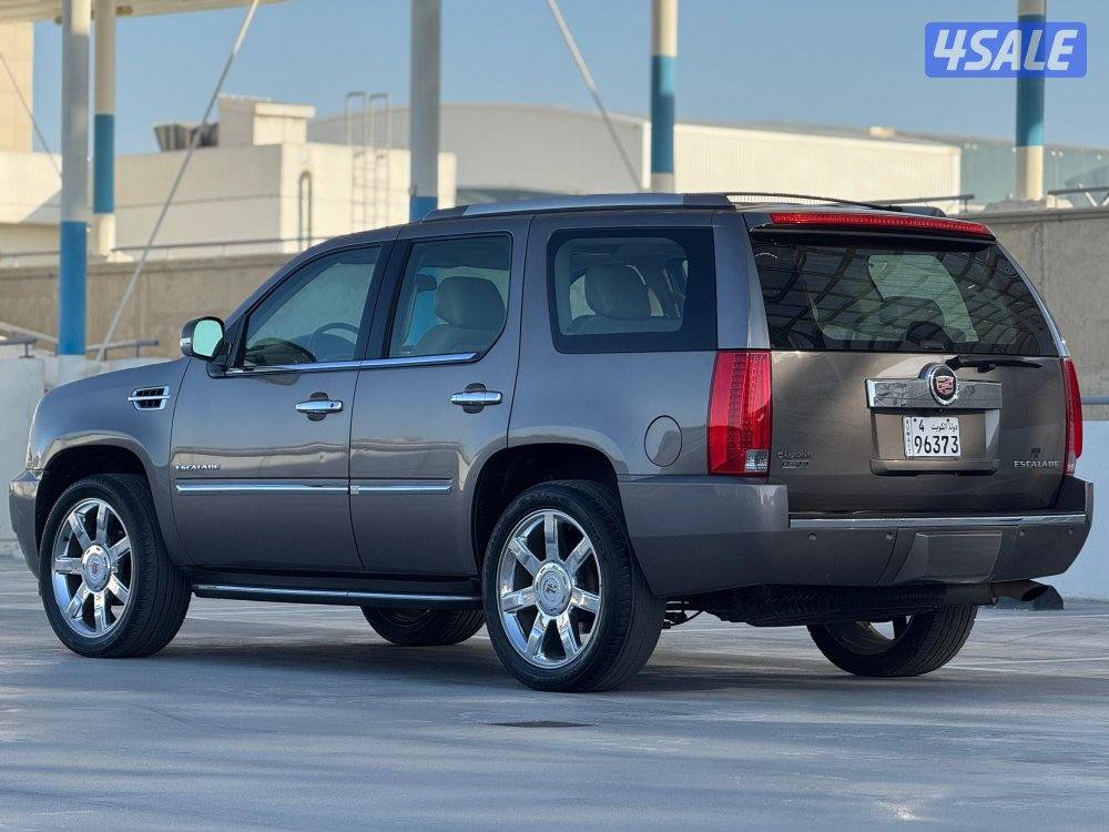 كاديلاك اسكاليد_موديل2011_شرط الفحص4