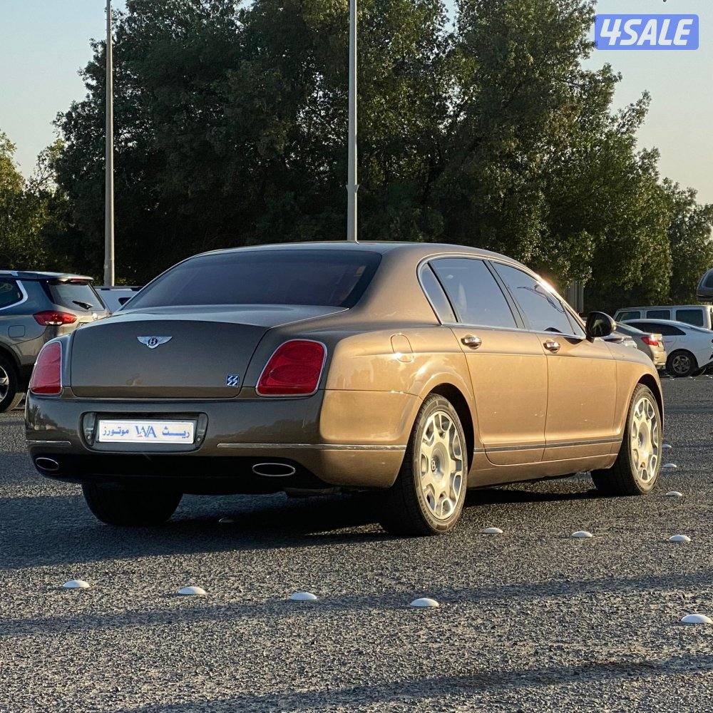 بيع🔺شراء🔺تثمين

للبيع بنتلي فلاينج سبير
موديل 2012  
عداد 99 الف7