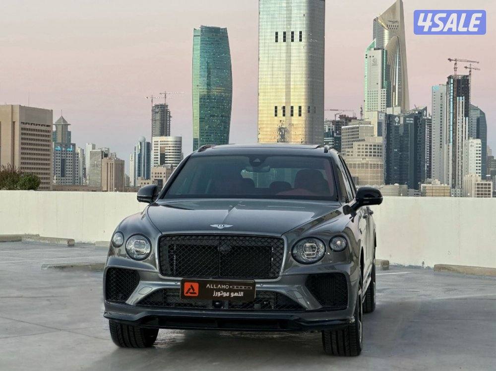 بنتليBENTAYAG S V8موديل2024 عداد5الاف وارد الزياني تحت الكفاله+الصيانه0