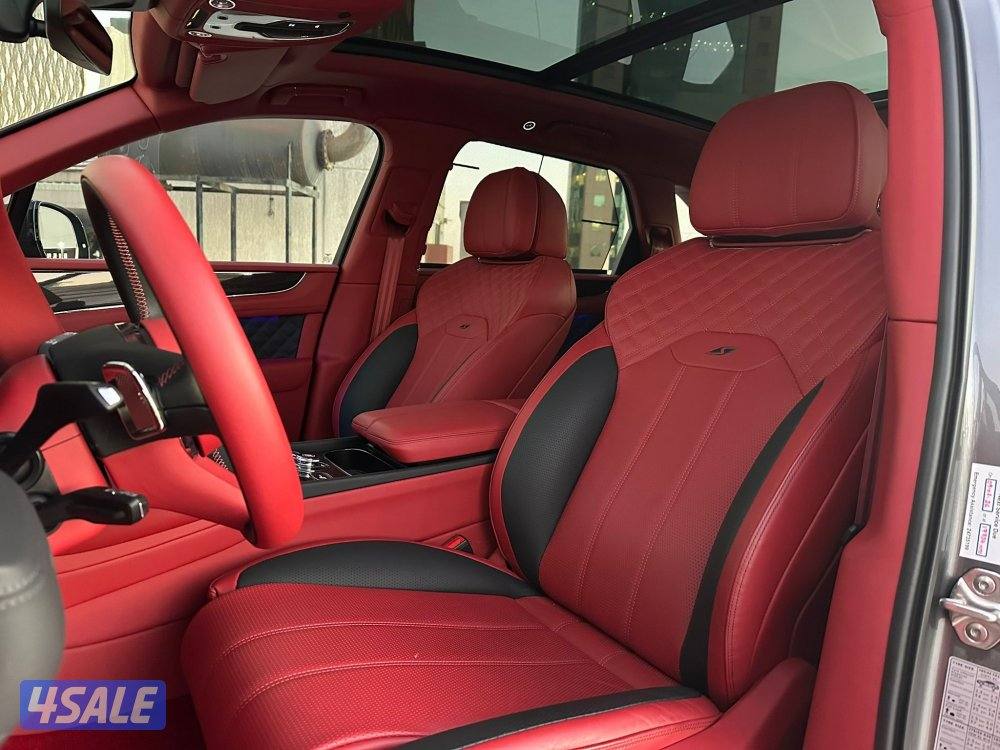 بنتليBENTAYAG S V8موديل2024 عداد5الاف وارد الزياني تحت الكفاله+الصيانه5