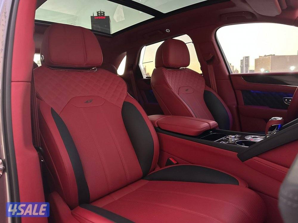 بنتليBENTAYAG S V8موديل2024 عداد5الاف وارد الزياني تحت الكفاله+الصيانه8