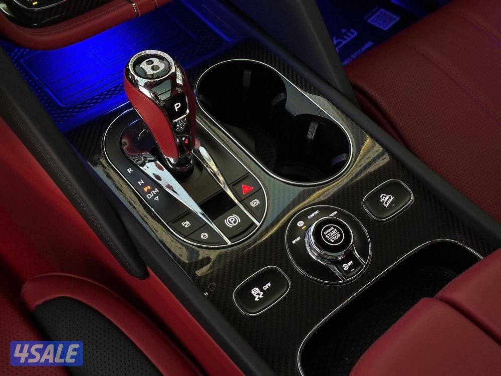 بنتليBENTAYAG S V8موديل2024 عداد5الاف وارد الزياني تحت الكفاله+الصيانه9