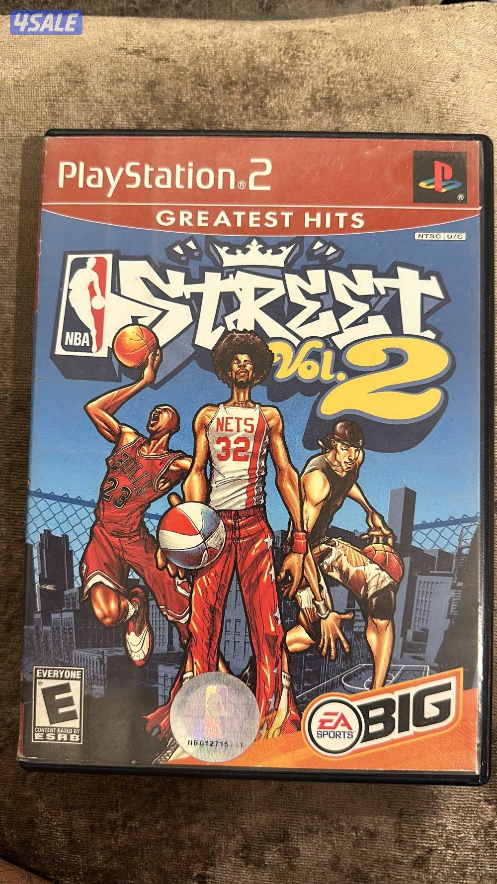 للبيع سوني 2 نظيف مومفتوح من مصنع اليابان  معاه سيديات اصليه فقط6