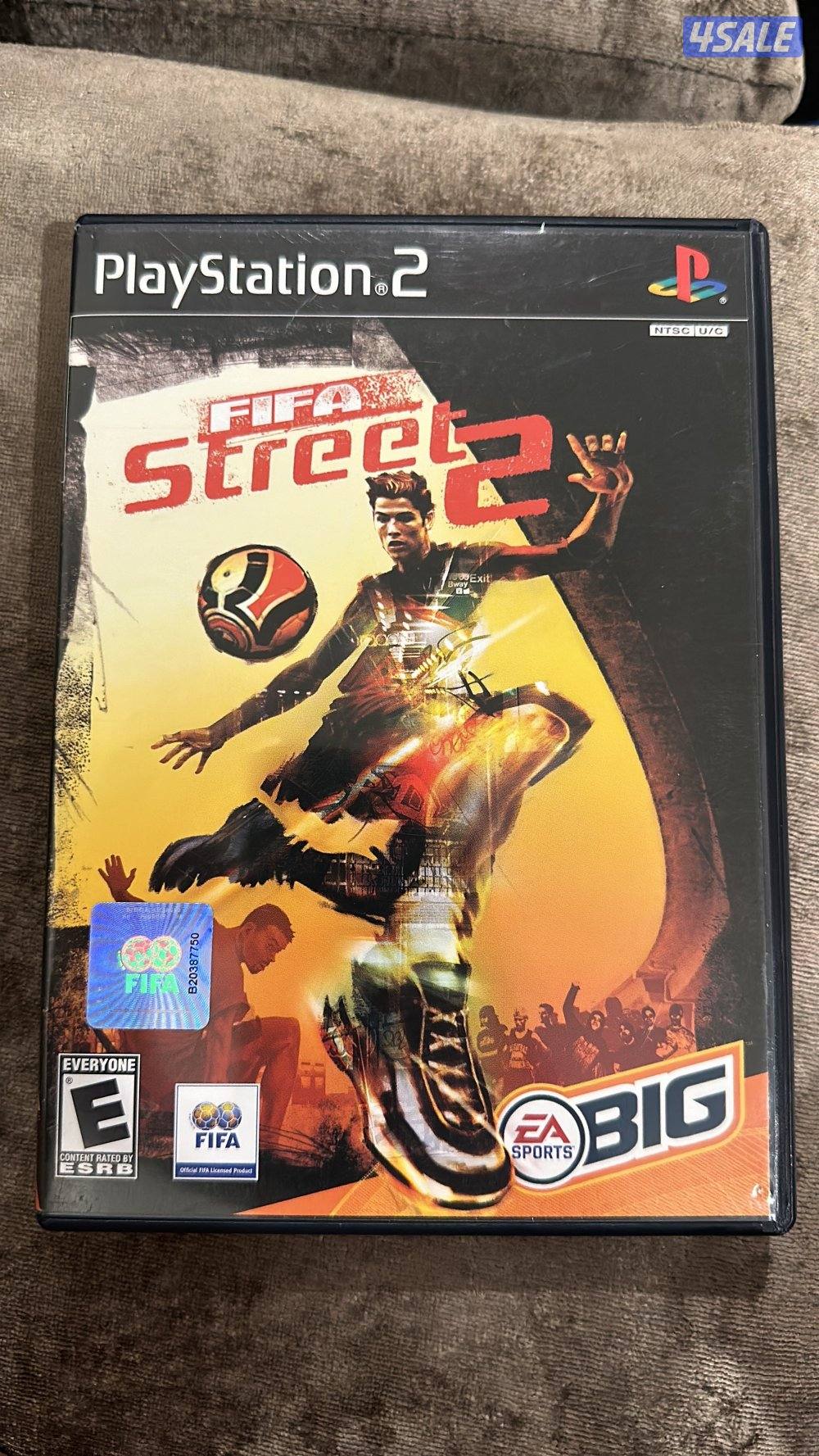 للبيع سوني 2 نظيف مومفتوح من مصنع اليابان  معاه سيديات اصليه فقط7