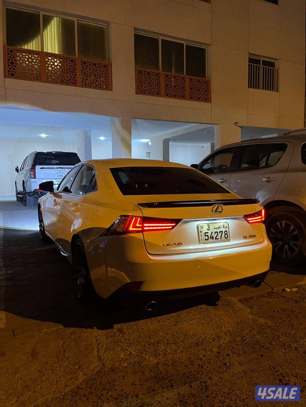 للبيع لكزس is350 fsport5