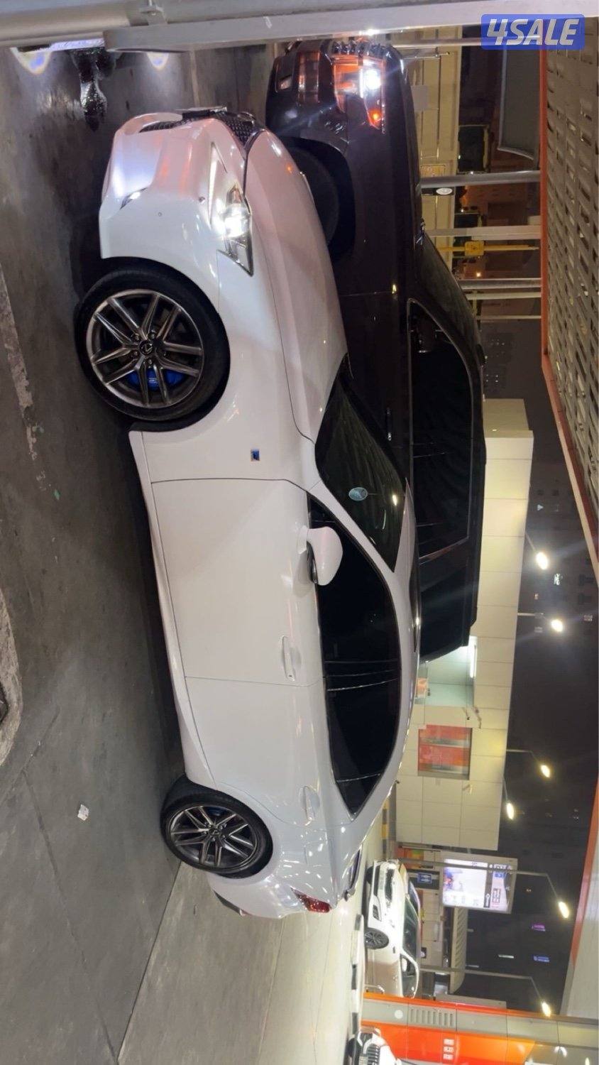 للبيع لكزس is350 fsport4