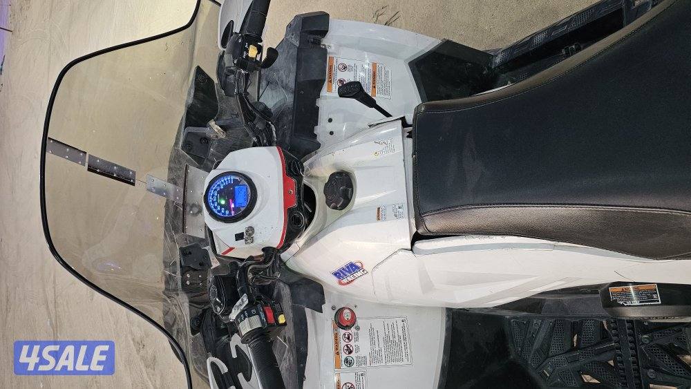 بولاريس 2015 توماتيك دبل قير حجم 570 مع بقي سياره1