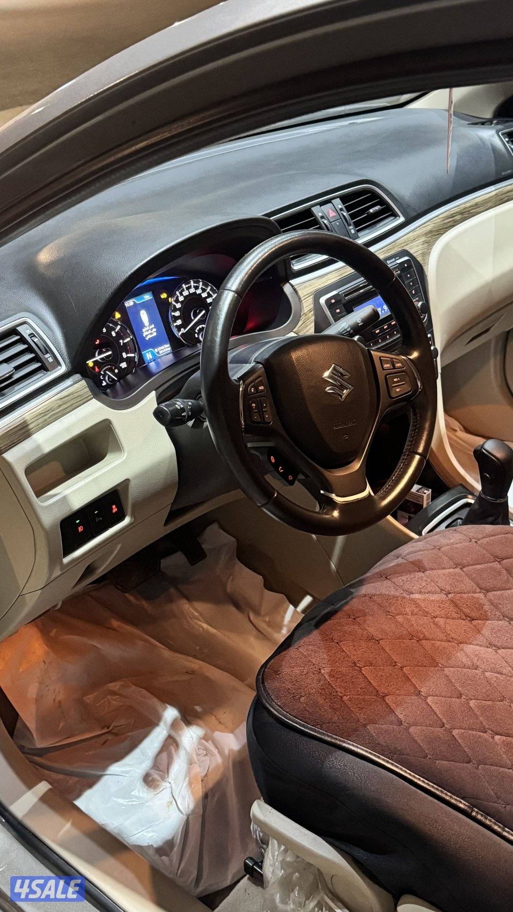 للبيع سياز4