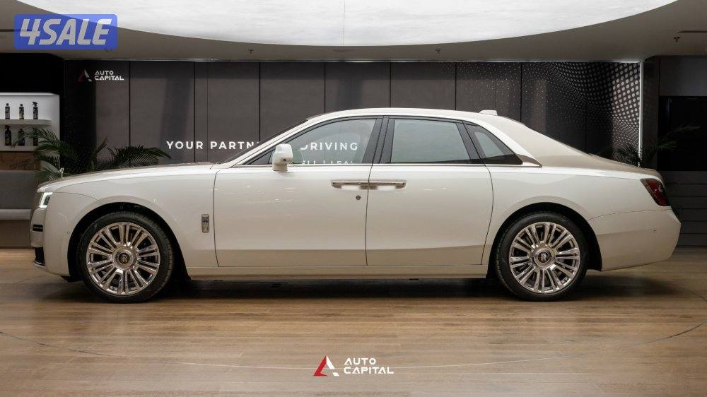 YOUR ROLLS-ROYCE  Ghost  V12 - 2022 - Luxury Order6