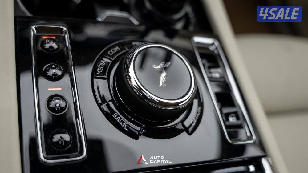 YOUR ROLLS-ROYCE  Ghost  V12 - 2022 - Luxury Order8