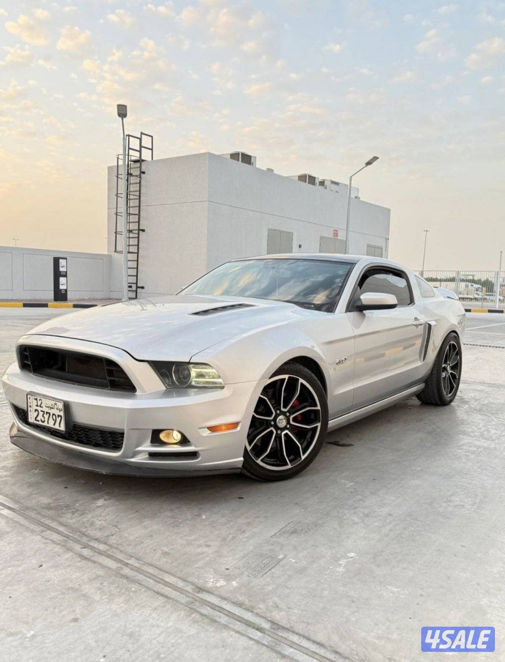 للبيع موستنق 2013 فل كامل بنوراما قير عادي5