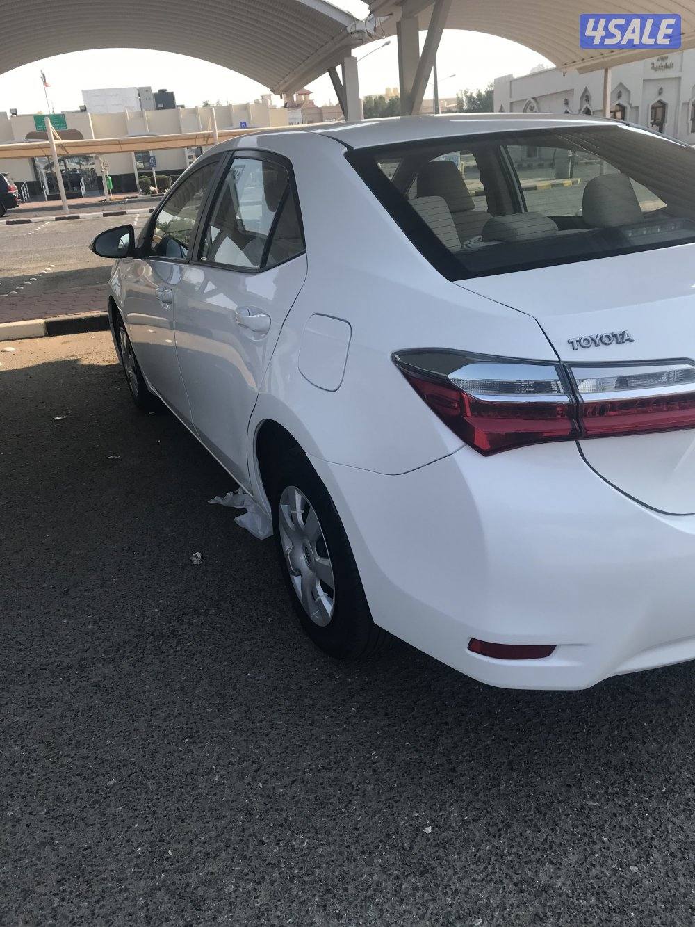 كورلا 2018  ابيض 1600 CC شرط الفحص مكينه جير شاصي 1700 نهائي4