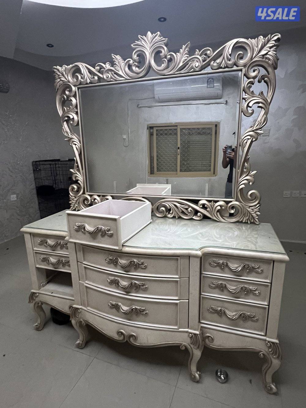 للبيع غرفة نوم من العثمان تفصال واتمنى ماحد يحرج نفسه ويقولي 20 او 502