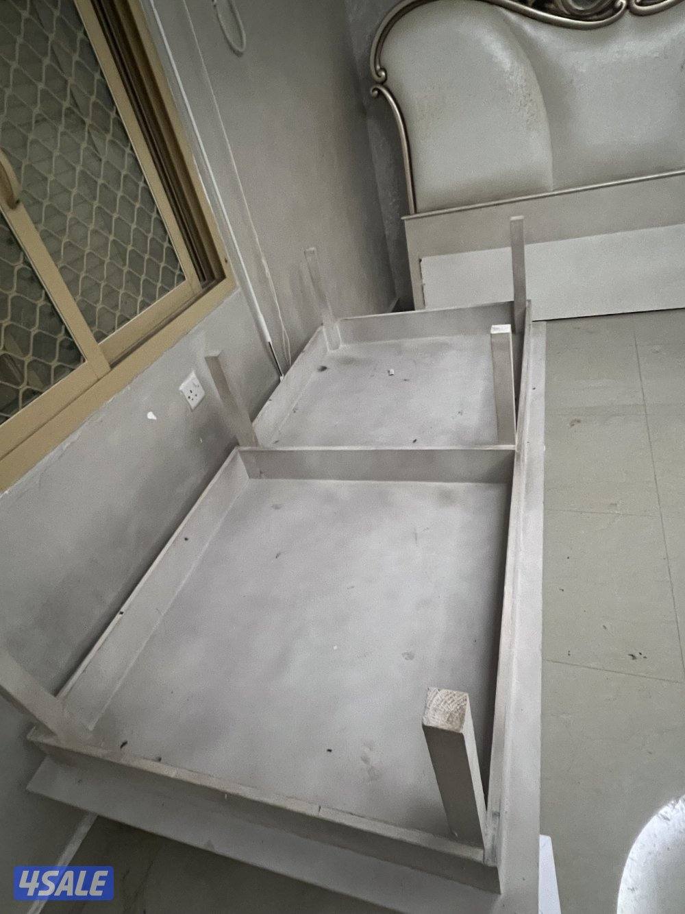 للبيع غرفة نوم من العثمان تفصال واتمنى ماحد يحرج نفسه ويقولي 20 او 503