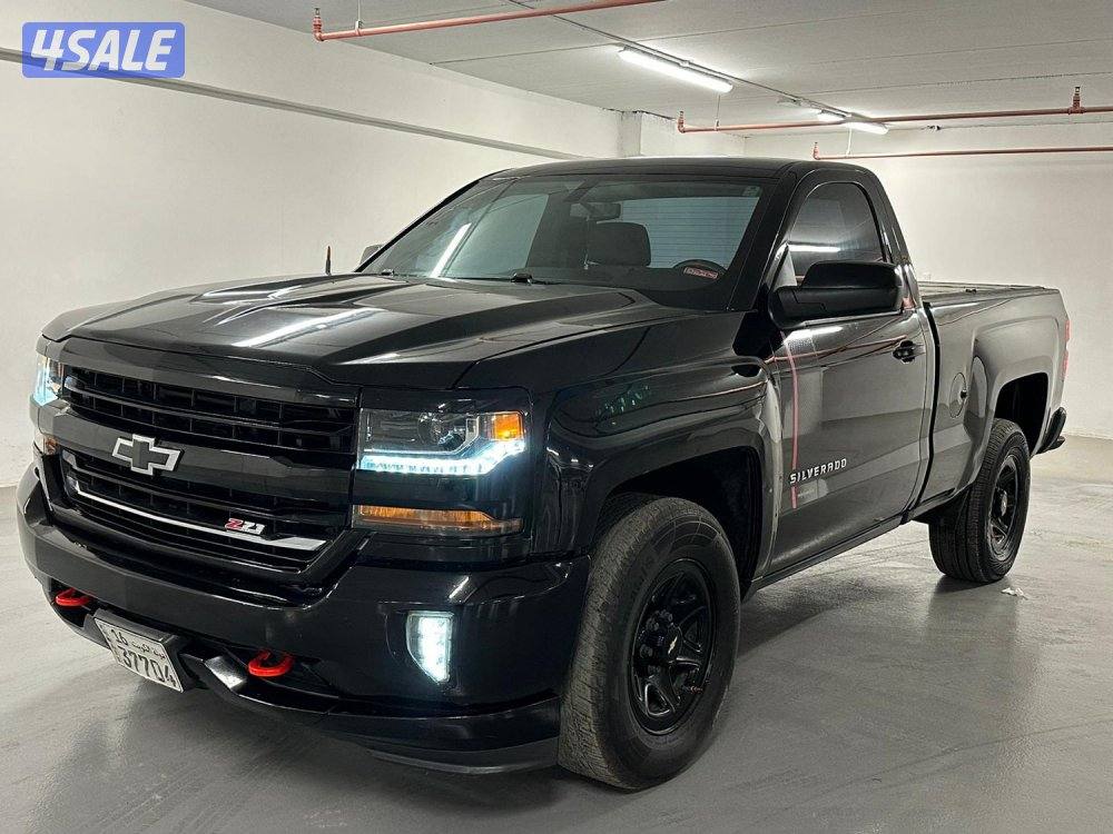 للبيع وانيت سلفرادو ٢٠١٨0