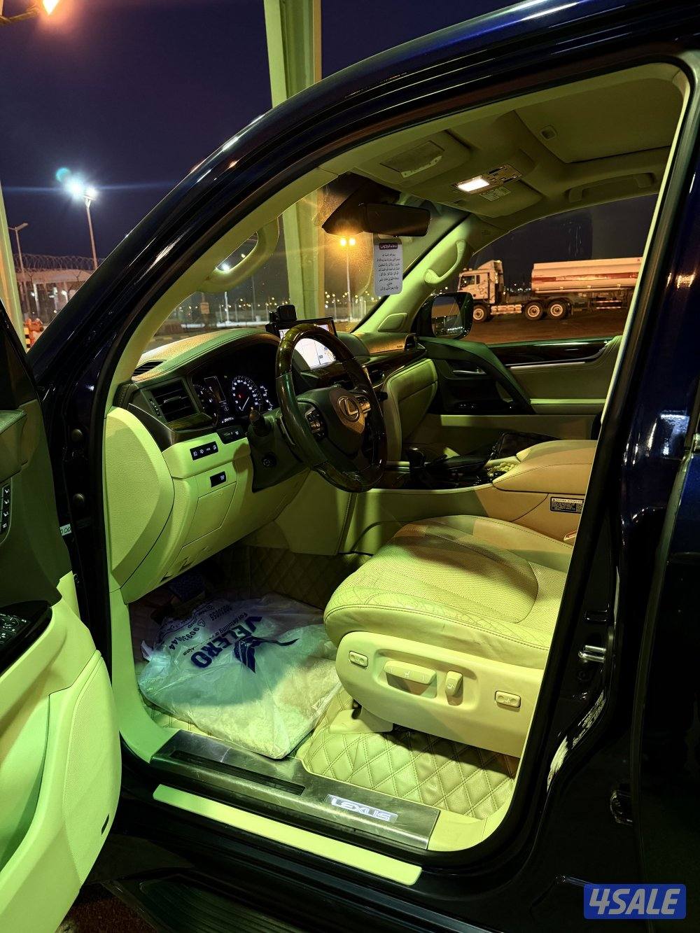 لكزس الدرجه الاولى Lx570 صبغ الوكاله2