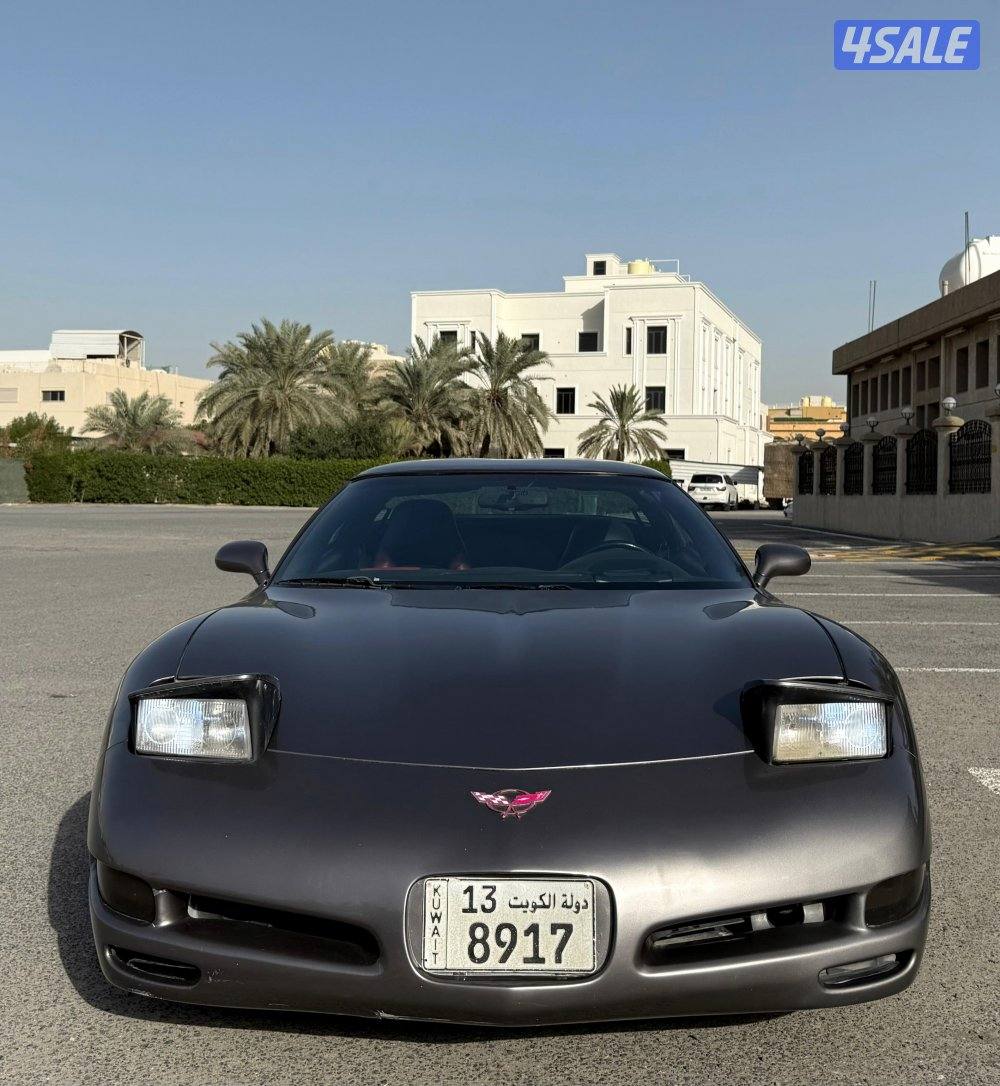 بحالة ممتازة كورفت C5 قير اتوماتيك موديل 1999 ماشي 190 الف كم  8 سلندر2