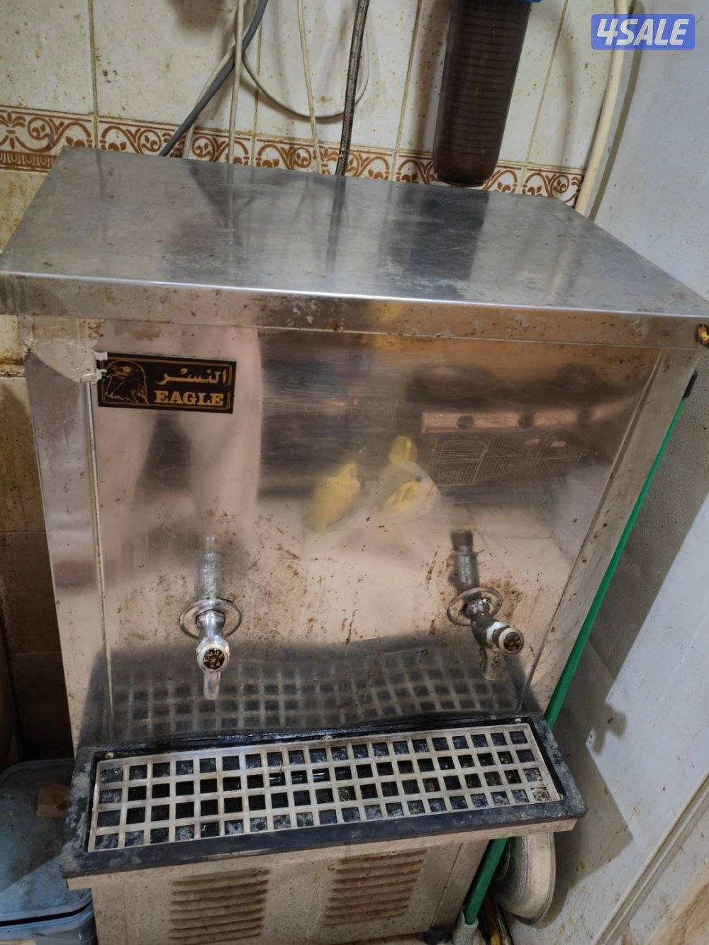 للبيع براد ماء النسر0