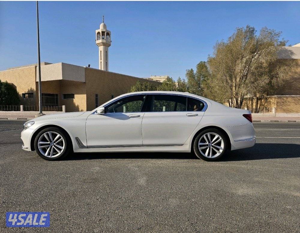 بي ام دبليو فل اوبشن وكاله الغانم سيرفس منتظم الوكاله ماشي 109 ب1