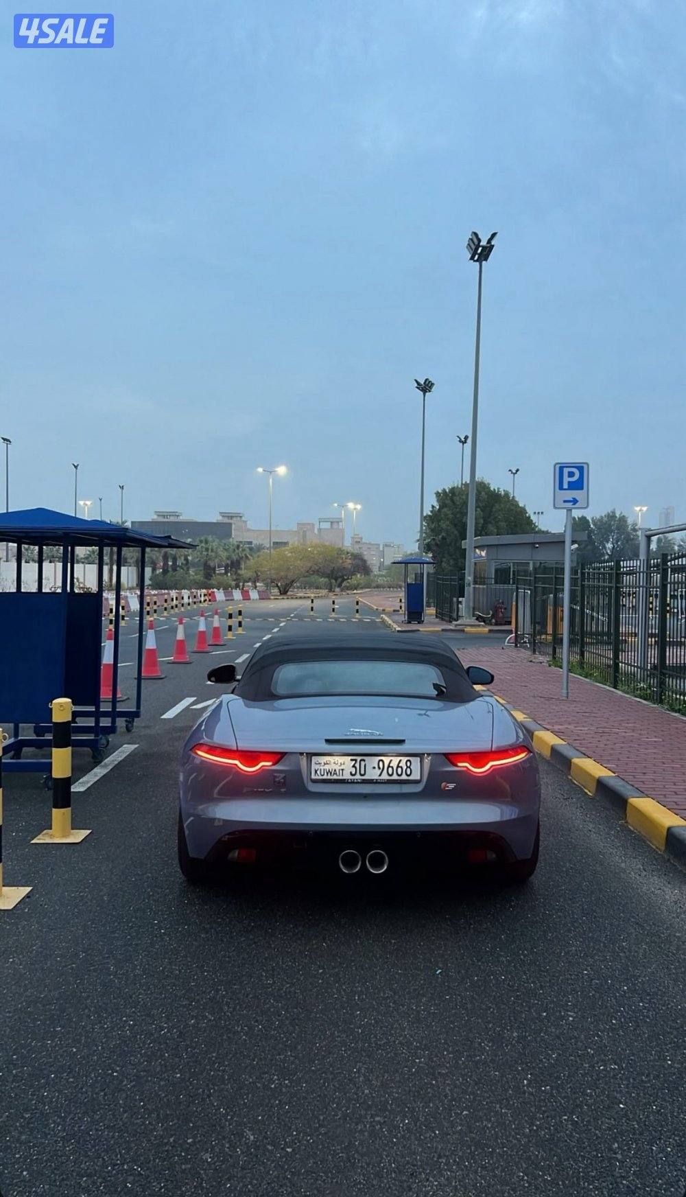 جاقوار f-type s2