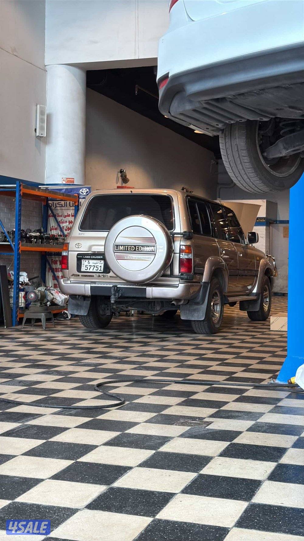 لاند كروزر VXR 1997 limited11