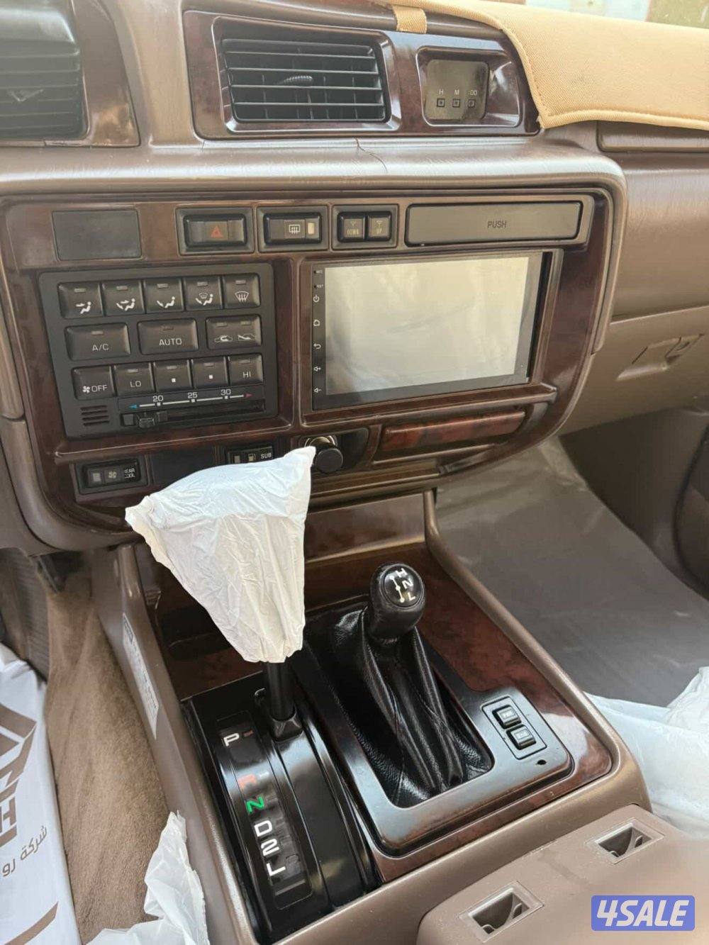 لاند كروزر VXR 1997 limited12