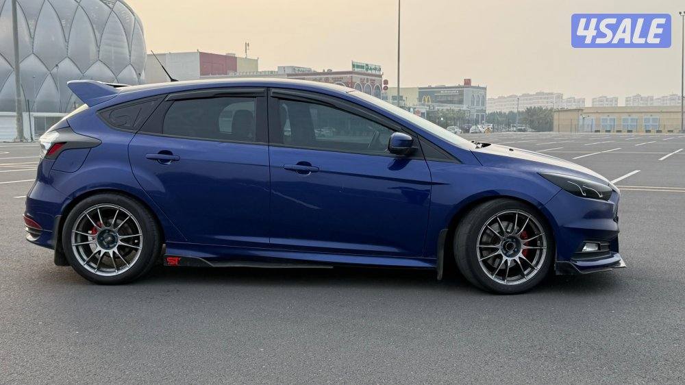 Ford focus (hatchback) اقبل بعروض البدل3