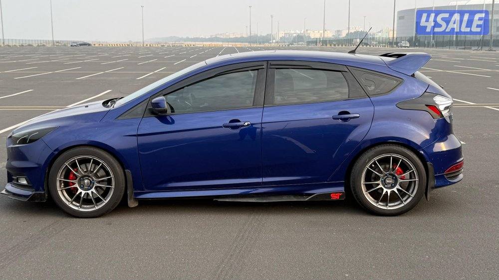 Ford focus (hatchback) اقبل بعروض البدل6