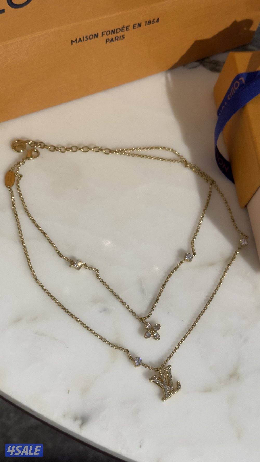 قلادة ماركة Louis Vuitton0