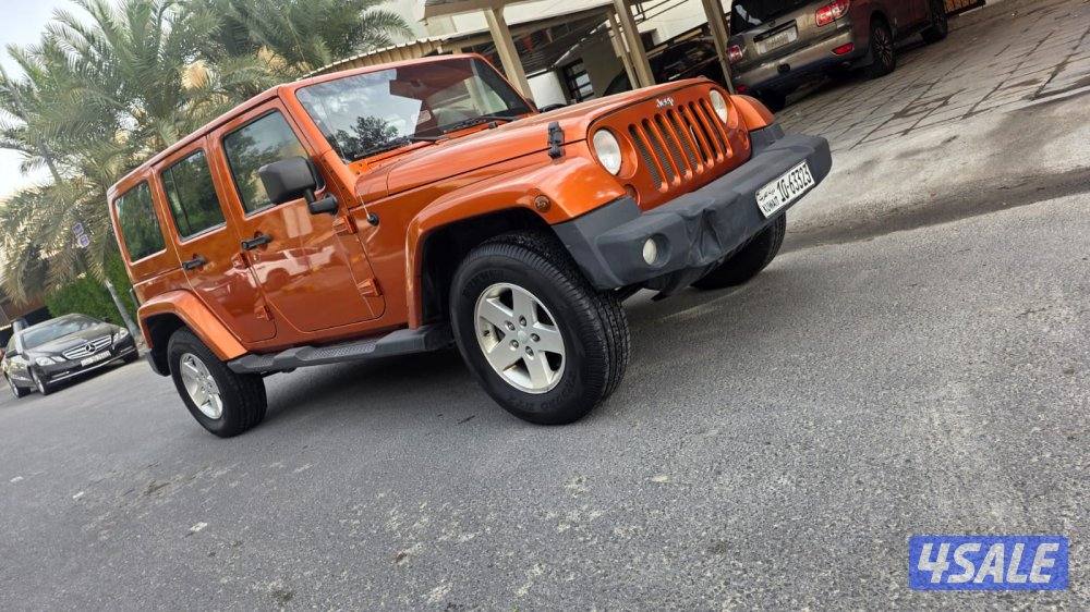 للبيع جيب رانجلر ٢٠١١2