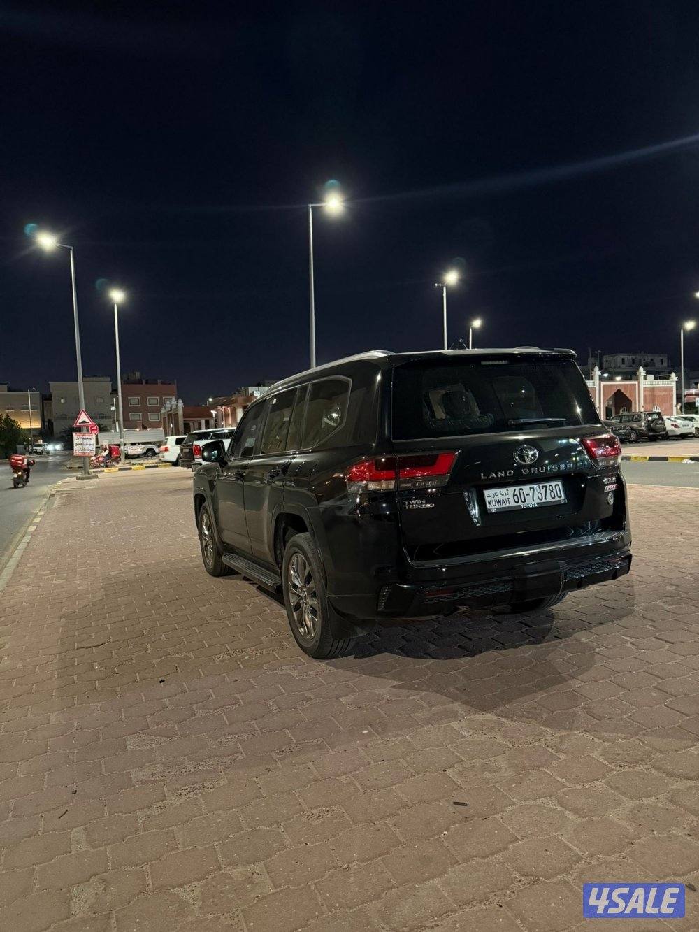 لاند كروزر ايرو اس بدون تيربو 2022 ي3