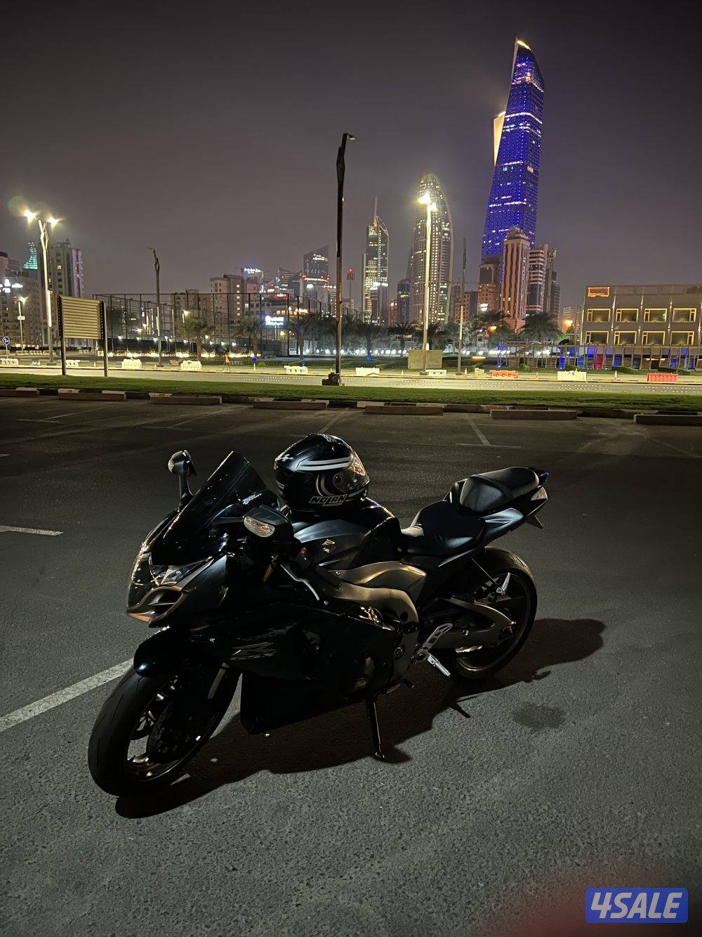 للبيع فقط سراد مخزن شرط الفحص نظيف جدا3