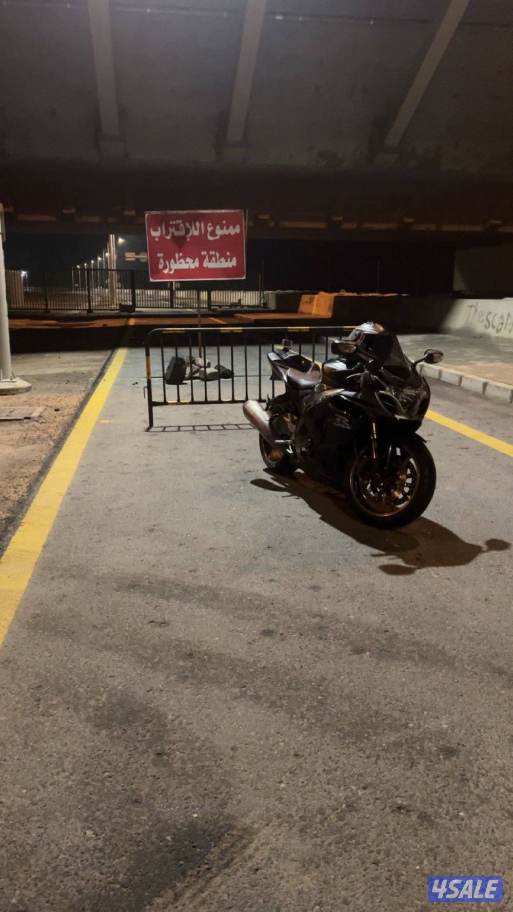 للبيع فقط سراد مخزن شرط الفحص نظيف جدا8