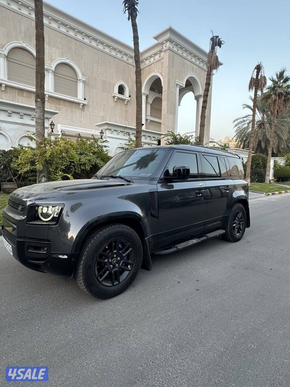 Defender 110 HSE P4004