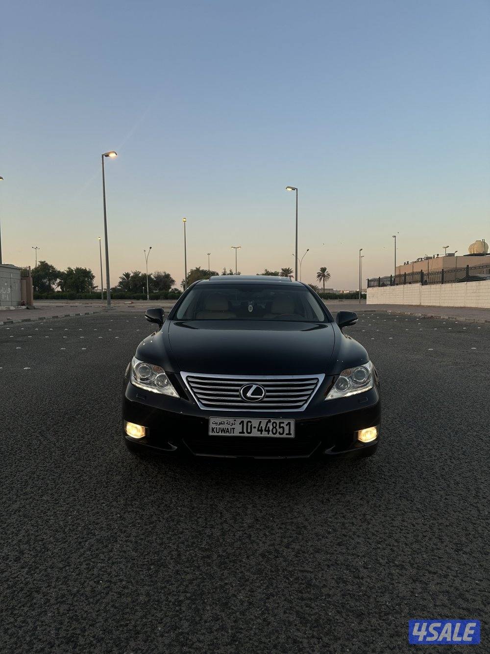 لكزس 460 لارج - عداد 73 الف فقط2