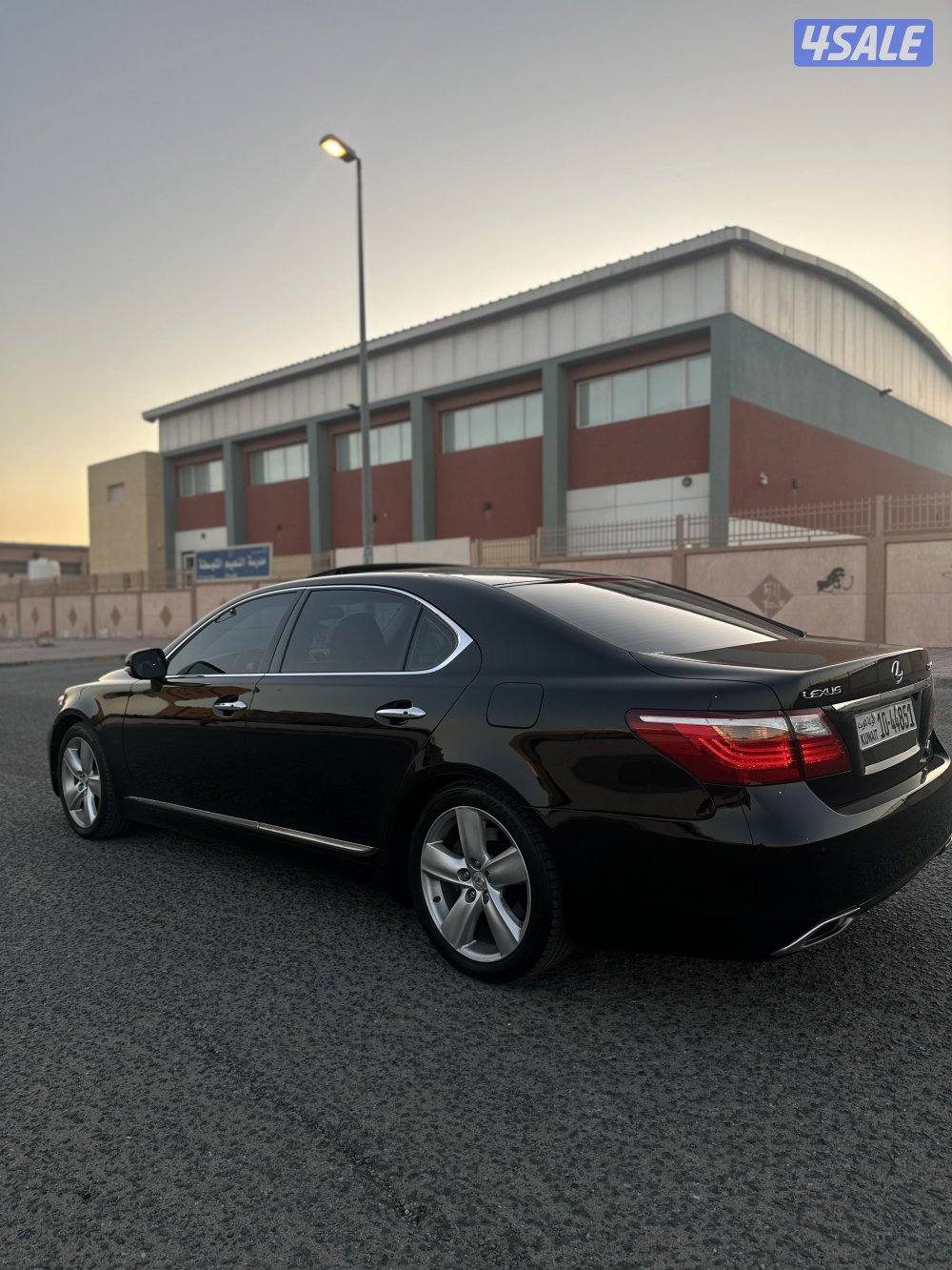 لكزس 460 لارج - عداد 73 الف فقط0