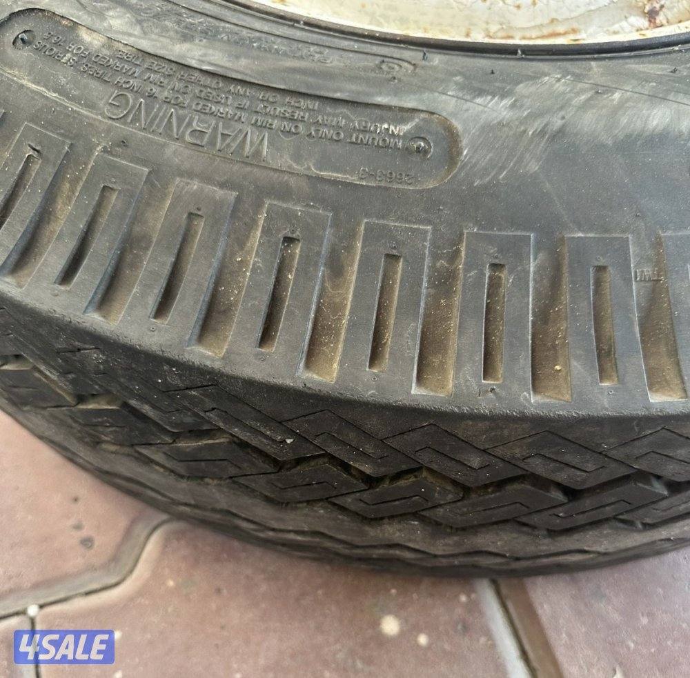 تاير مع رنق سبير1