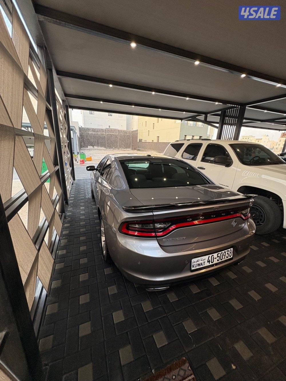 دوج تشارجر نظيفه جدا كامل الموصفات4