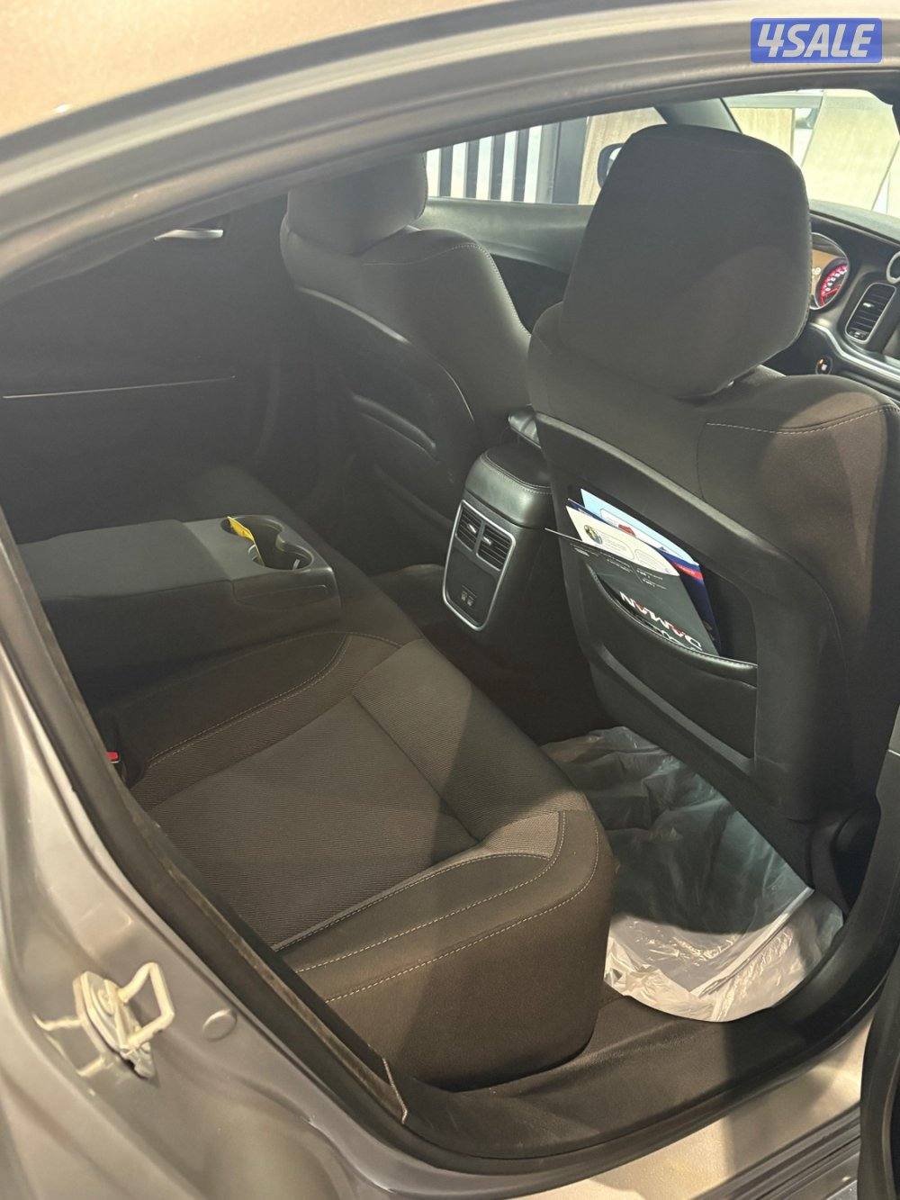 دوج تشارجر نظيفه جدا كامل الموصفات6