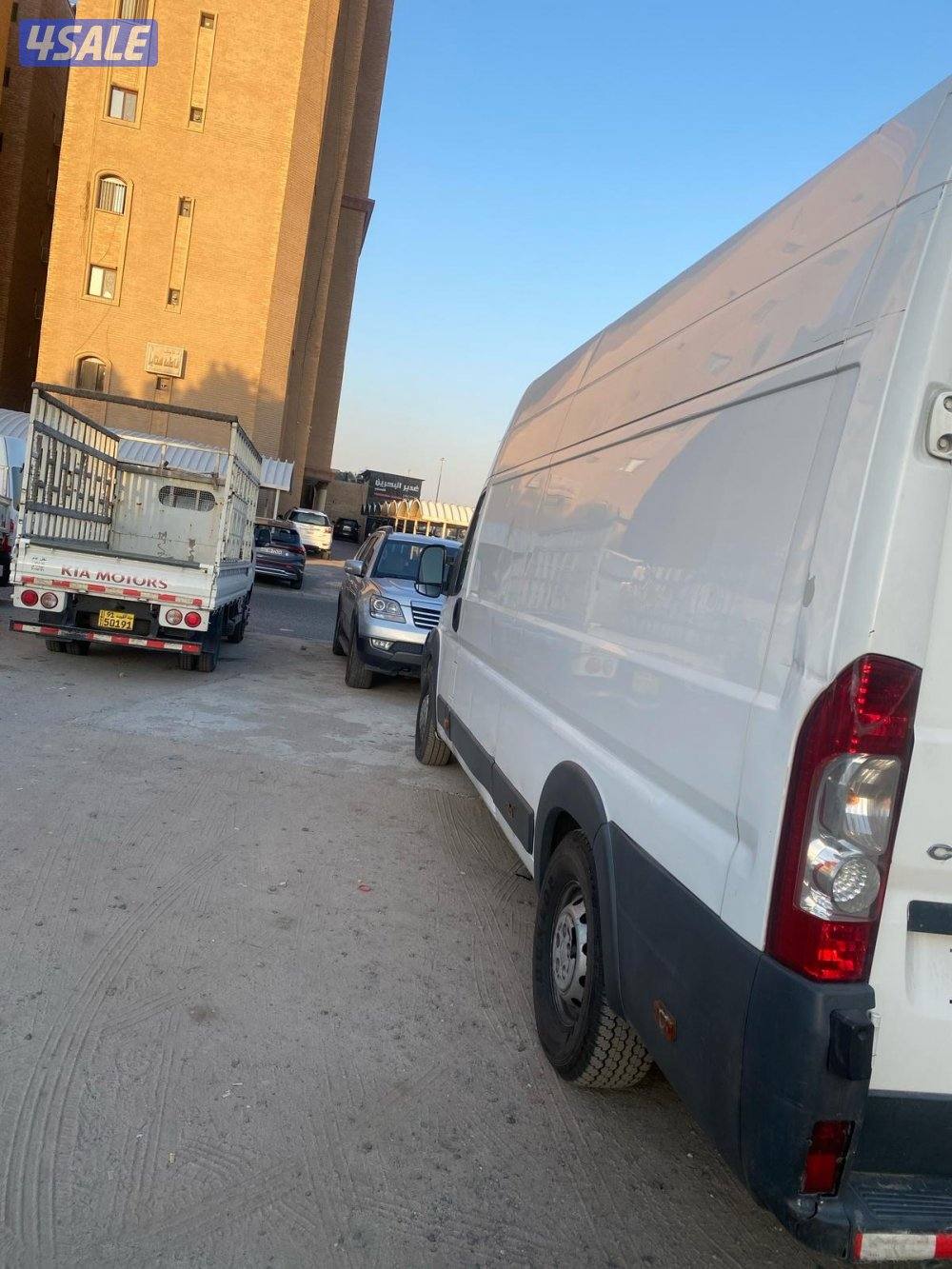 للبيع سبتروين جمبر مديل 2014 مجهز كراج متنقل بكامل المعدات وشرط الفحص0