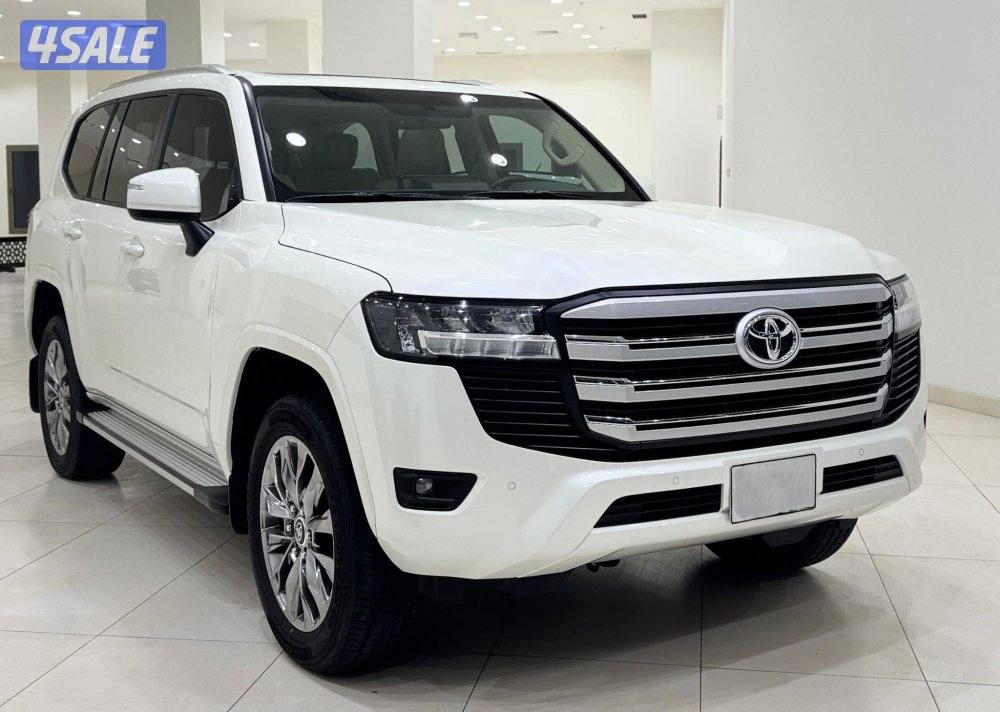 للبيع تويوتا لاندكروس GXR 4K بدون تيربو موديل 20251