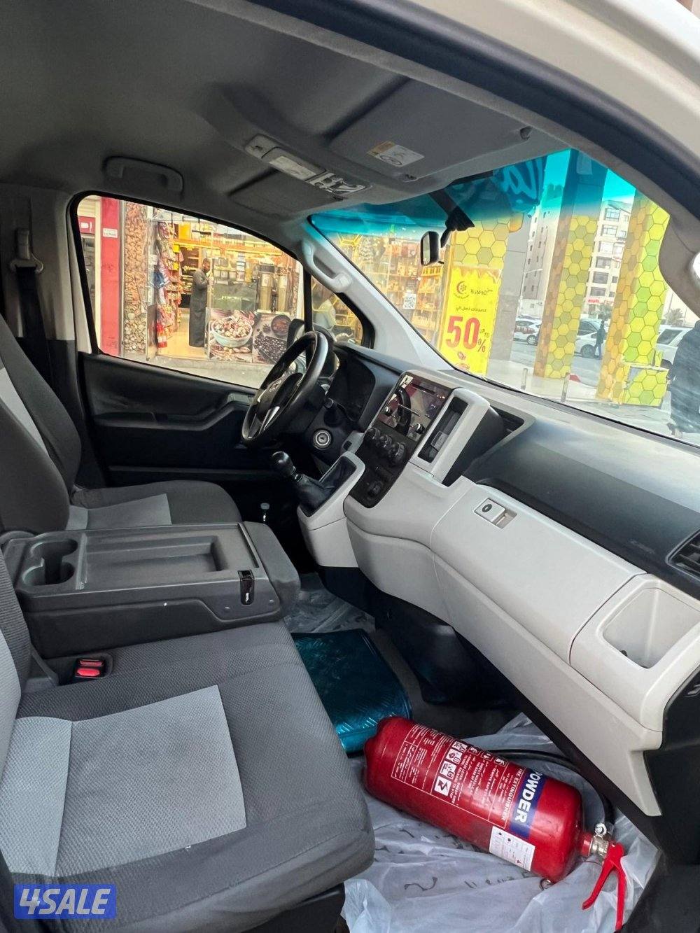 باص تويوتا هاي اس 20212