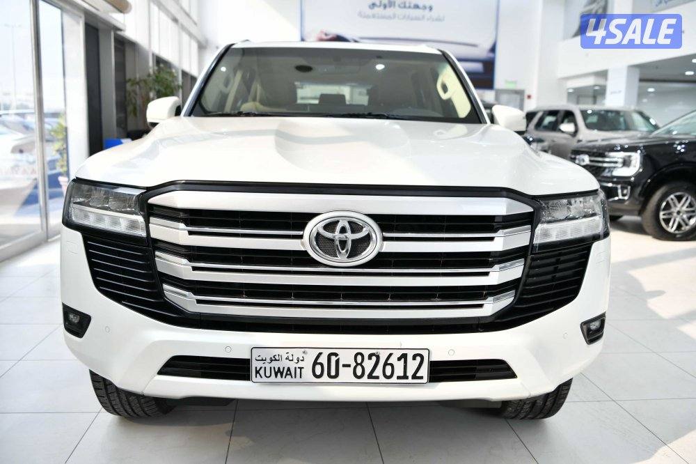 تويوتا لاندكروزر GXR - توين تيربو1