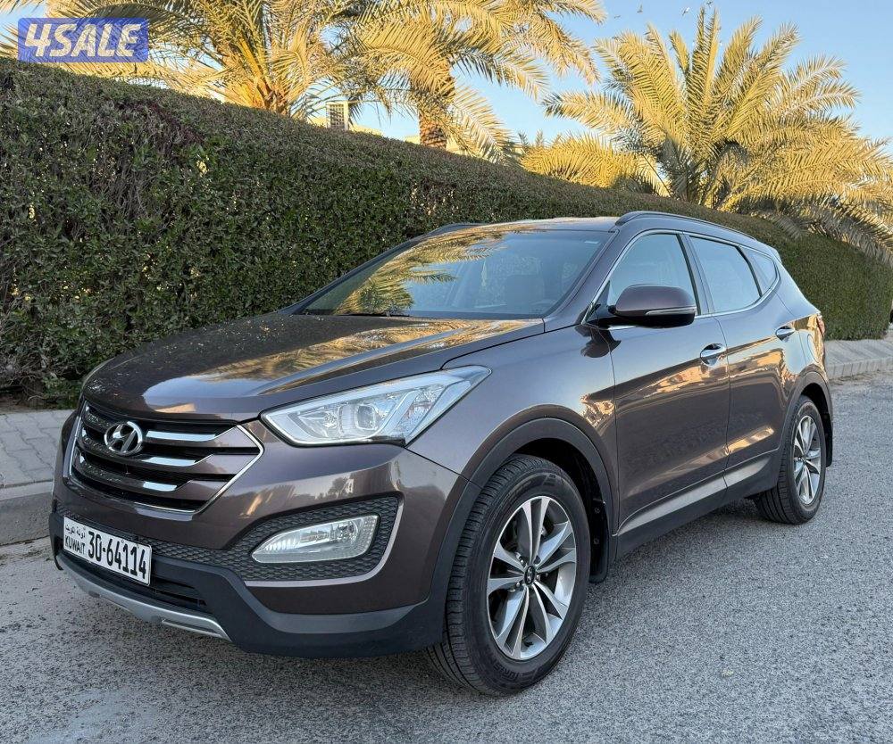 بحالة ممتازة جدا جيب هيونداي سنتافي 2015 ماشي 110 الف 7 كراسي فحص2