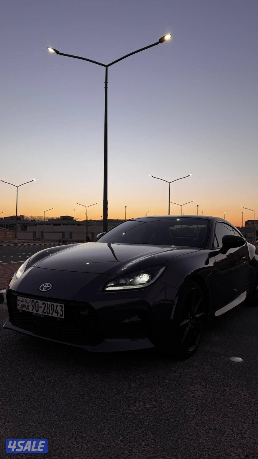 للبيع Gr86 بحالة الوكاله1