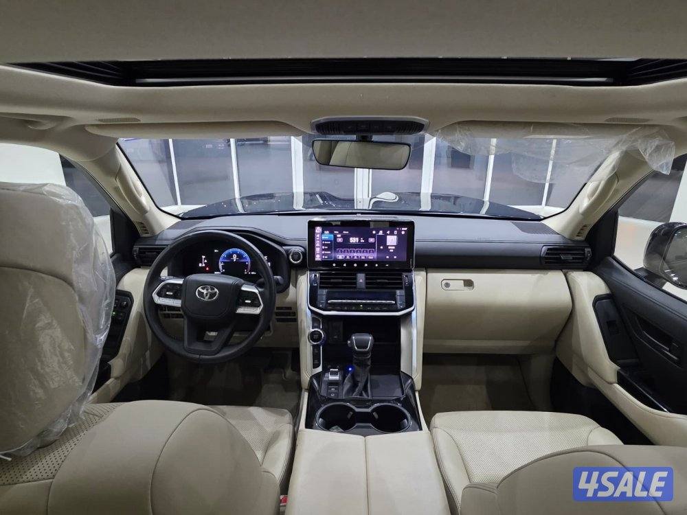 للبيع تويوتا لاندكروس GXR 4K بدون تيربو موديل 20256