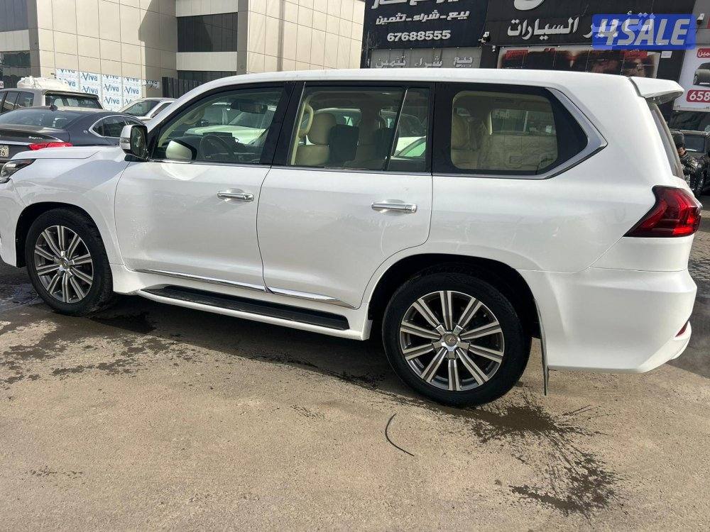 لكزس LX570 درجه اولى موديل 2016 ماشى 242.000 k.m  وارد الخليج .2