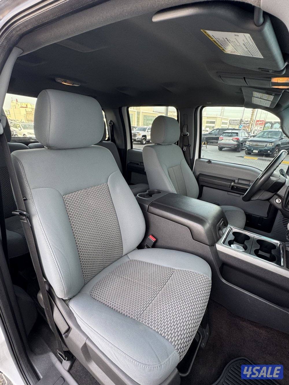 للبيع وانيت فورد F350  موديل 20139