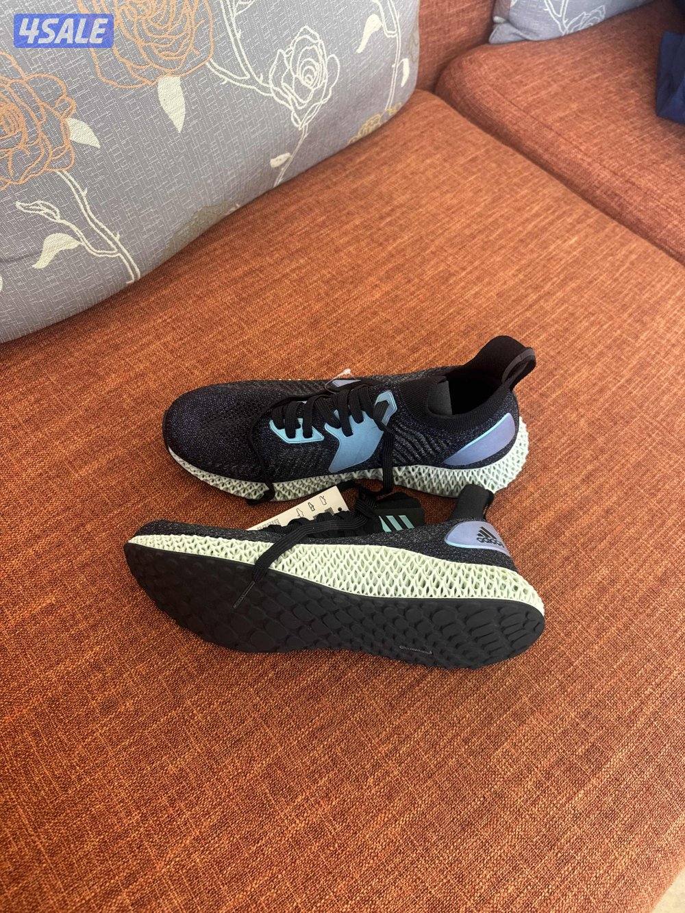 حذاء اديداس  4D5